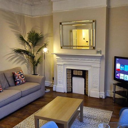 Charming Flat In Wimbledon Apartment London Bagian luar foto